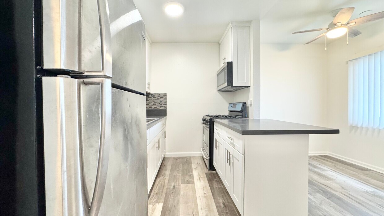 Foto principal - 210 S Coronado St
