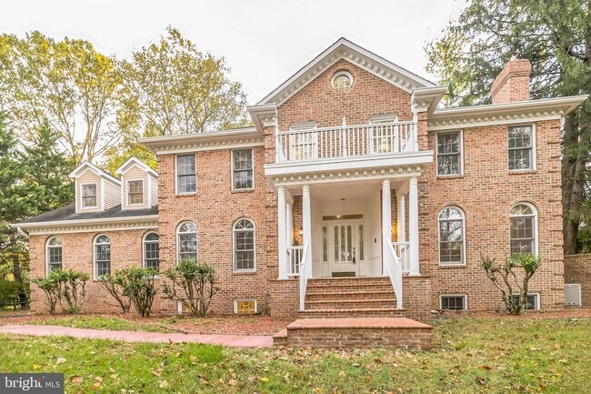 Foto del edificio - 2527 Hunter Mill Rd