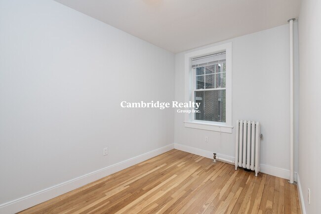 Foto del edificio - 288 Chestnut Hill Ave