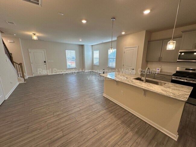 Building Photo - 344 Abbots Ml Dr