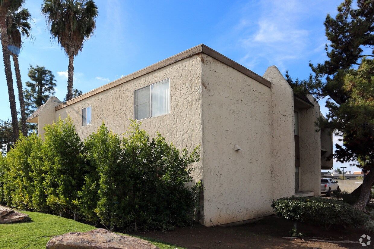 Building Photo - Jamacha Pines