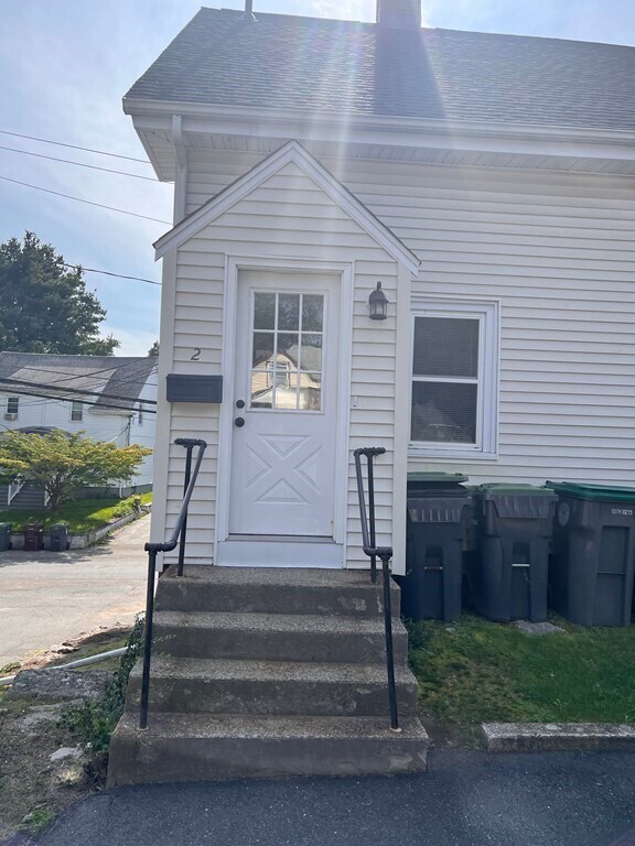 2 Mt Hope St Unit 2, Dedham, MA 02026 Room for Rent in Dedham, MA