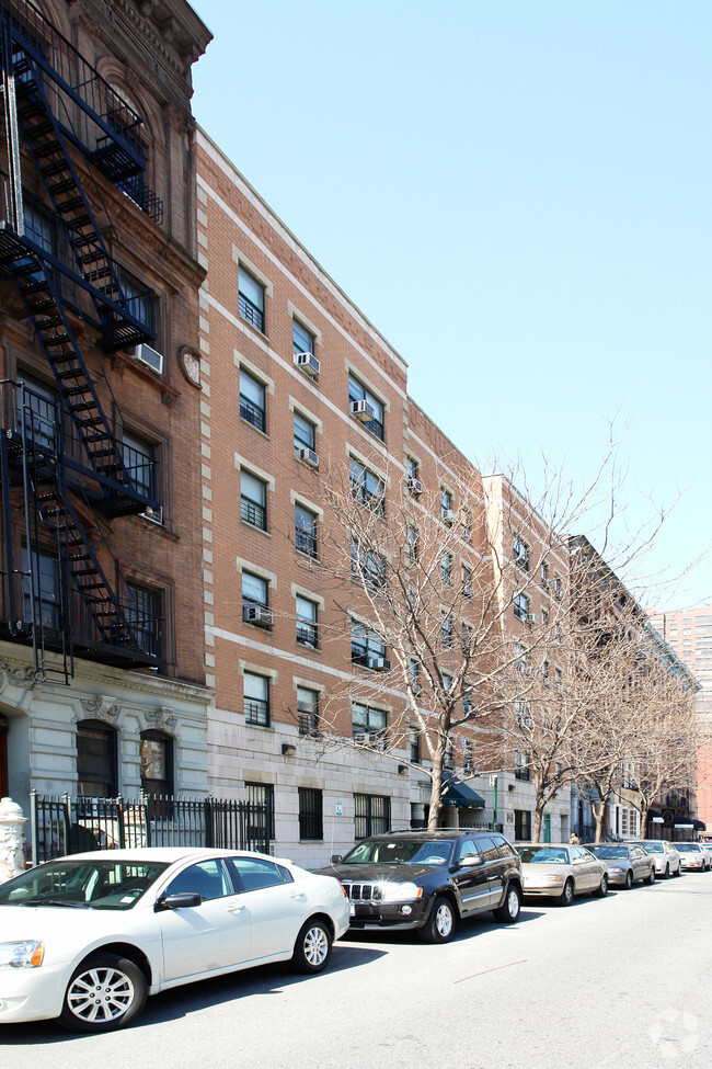 154 W 84th St, New York, NY 10024 - Apartments in New York, NY ...