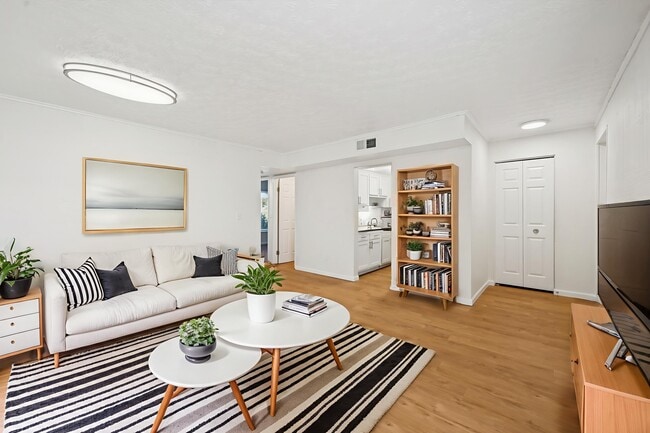 Building Photo - Raccoon Creek Apartments