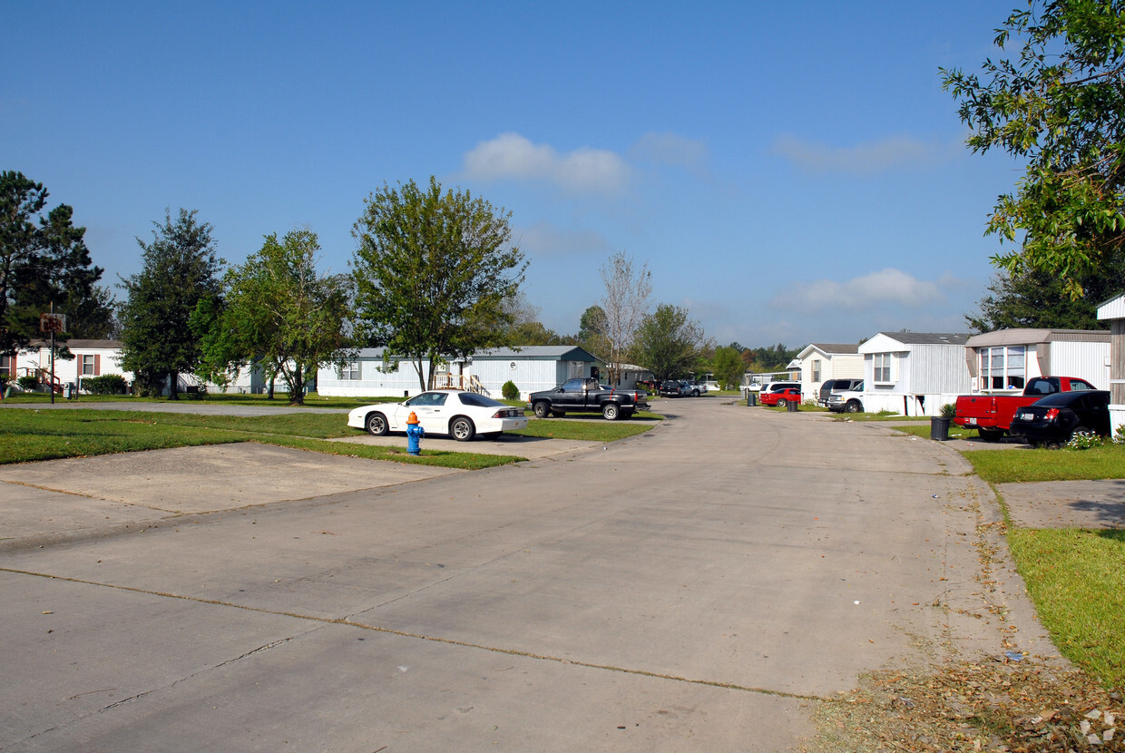 Building Photo - Meadowbrook