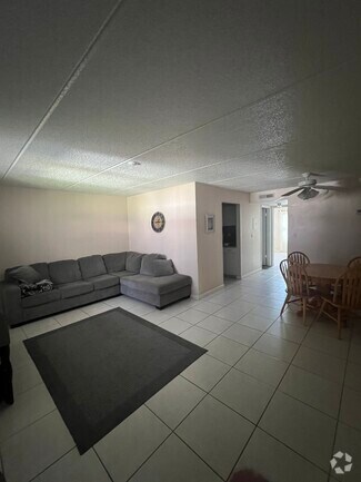 Building Photo - 12760 Indian Rocks Rd