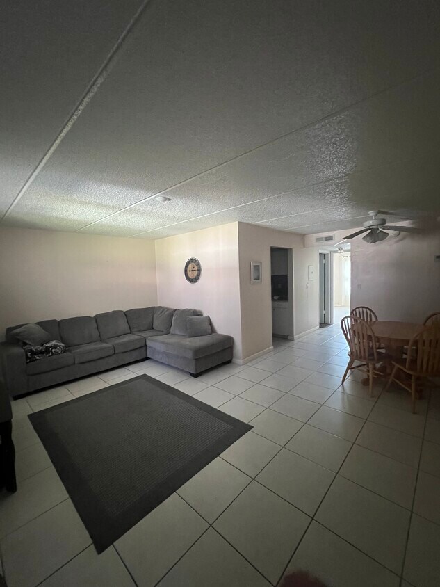 Foto principal - 12760 Indian Rocks Rd