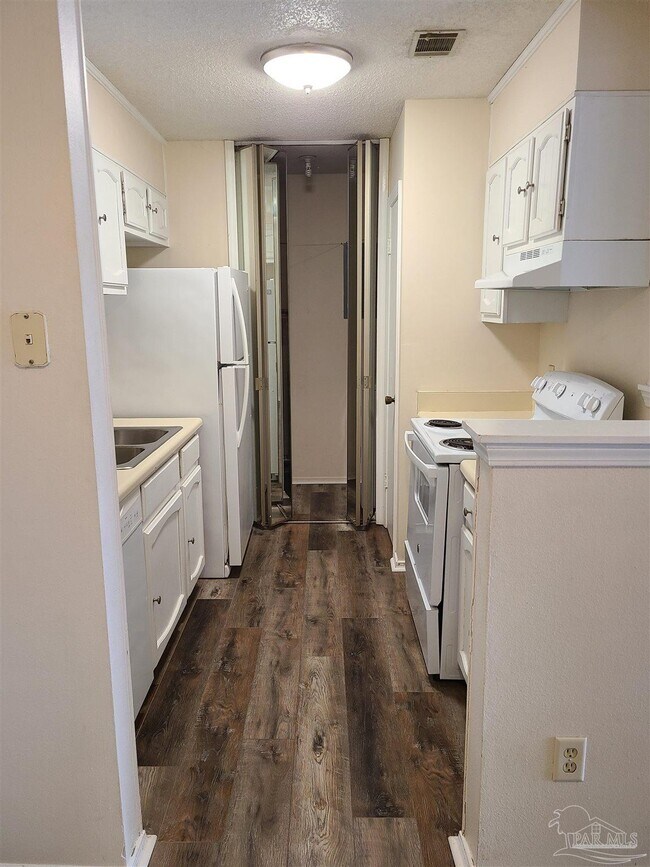 Foto del edificio - 2201 Scenic Hwy