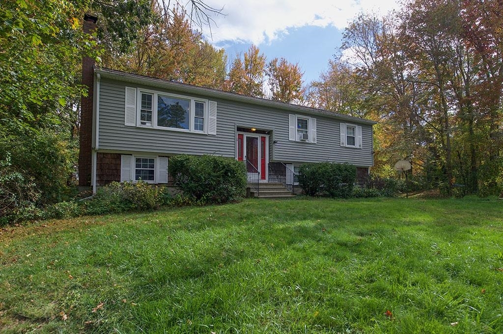 Primary Photo - 3 Rustic Ln
