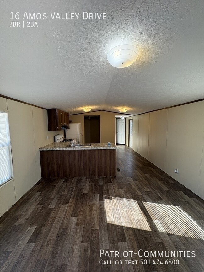 Building Photo - 16 Amos Valley Dr