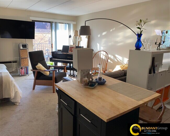 Foto del edificio - 60 Pleasant View Rd