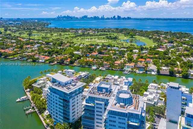 Foto del edificio - 6101 Aqua Ave