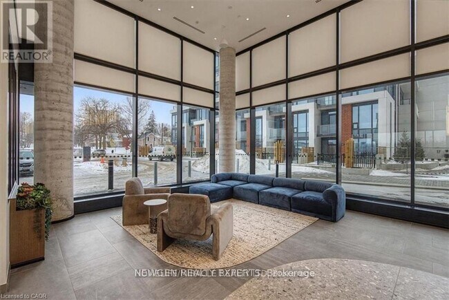 Photo du bâtiment - 25 Wellington St S