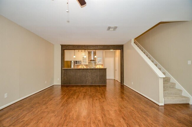 Building Photo - 8075 El Mundo St