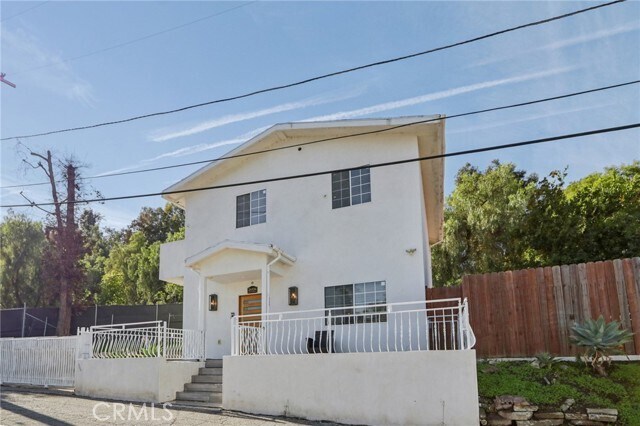 Foto del edificio - 24334 Crestlawn St