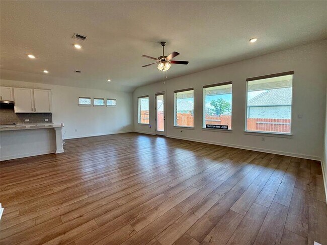 Foto del edificio - 104 Nuntree Cv