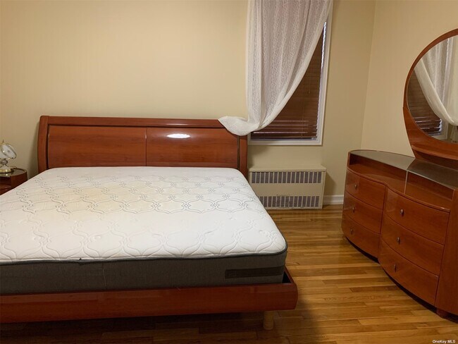Foto del edificio - 83-35-83139 139th St