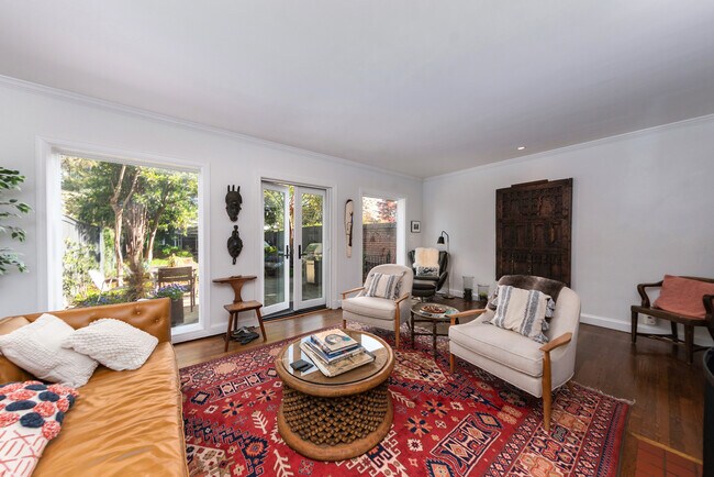 Foto del edificio - 2715 Dumbarton St NW
