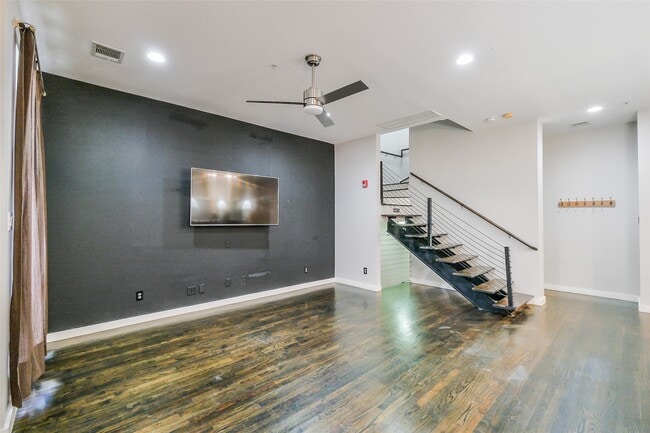 Foto del edificio - 5710 Winsome Ln