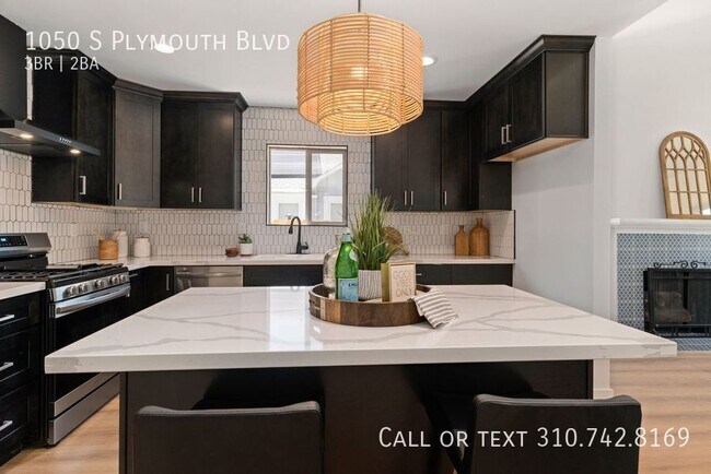 Building Photo - 1050 S Plymouth Blvd