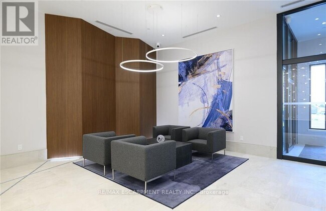 Photo du bâtiment - 385 Winston Rd