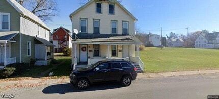 Building Photo - 818 Locust St