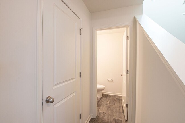 Foto del edificio - Hidden Lakes community! 4 br 2.5 ba with f...