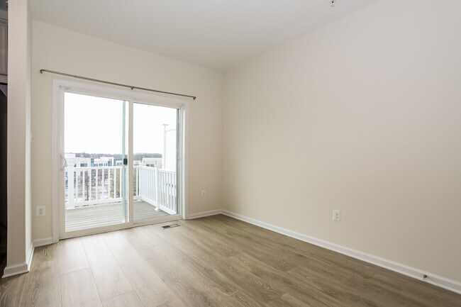 Building Photo - 7121 Millstone Rd