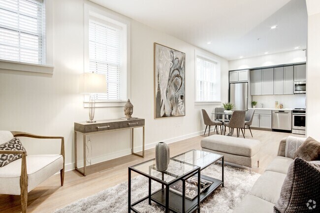 Burleith Apartments for Rent with a Walk-In Closet - Washington, DC ... - Apartments With Large Walk-In Closets