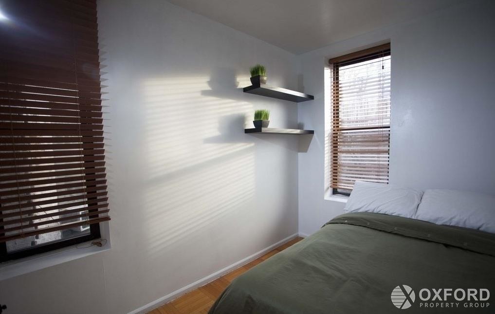 Foto principal - 370 West 52nd Street