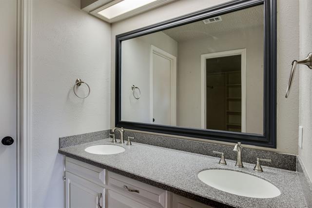 Foto del edificio - 1728 Stonegate Dr