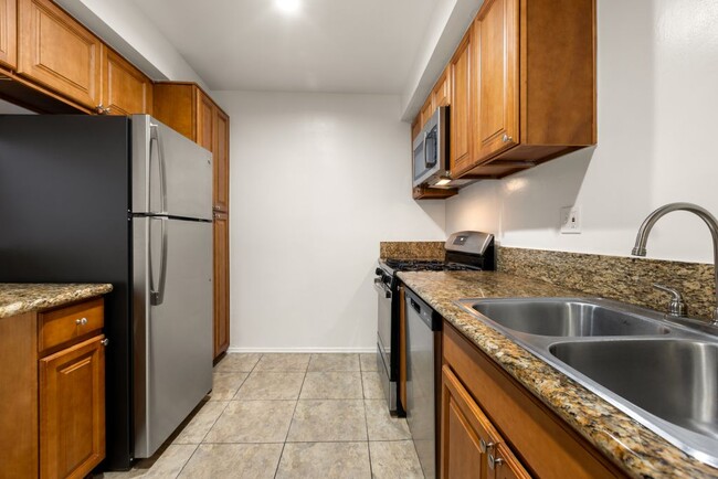 Building Photo - Jaclyn Terrace Apartments