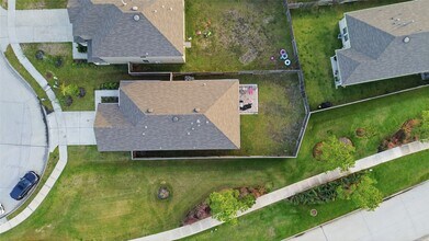 Building Photo - 16306 Fontana Ct