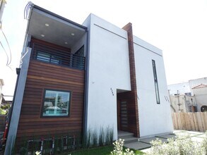 Building Photo - 5346 Lexington Ave