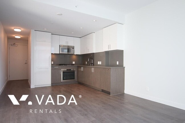 Building Photo - The Grand 1 BR APT Rental 706-5599 Cooney Rd Richmond: VADA