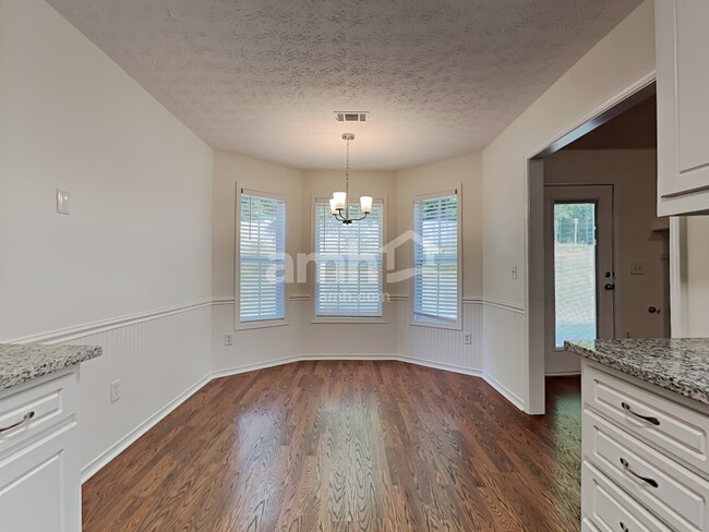 Foto del edificio - 270 Grayson Manor Dr SW