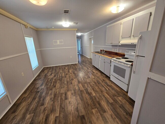 Foto del edificio - 4700 State Hwy 95