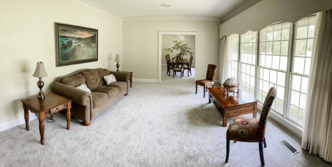 Foto del edificio - 676 Trawick Rd