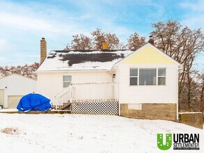 Building Photo - 11823 W Hunt Rd