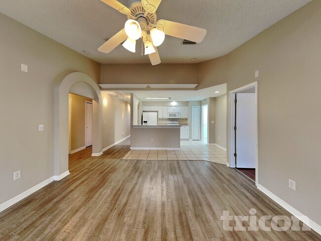 Building Photo - 4406 Tina Ln