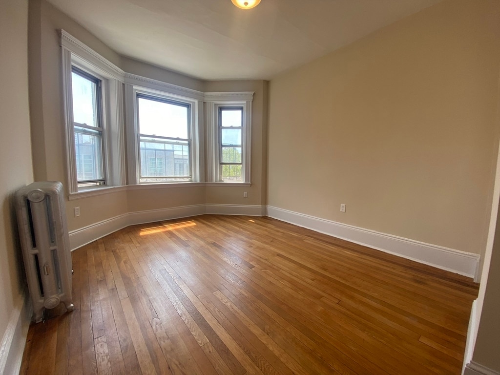 Foto principal - 327 Huntington Ave