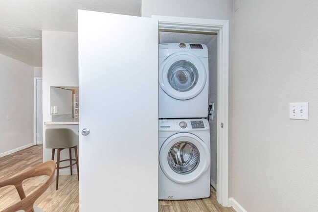 Interior Photo - Palm Desert Apartments