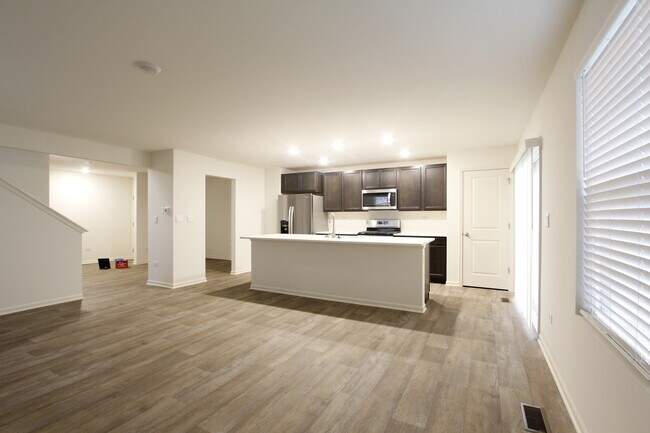 Building Photo - 2064 Canyon Creek Ct