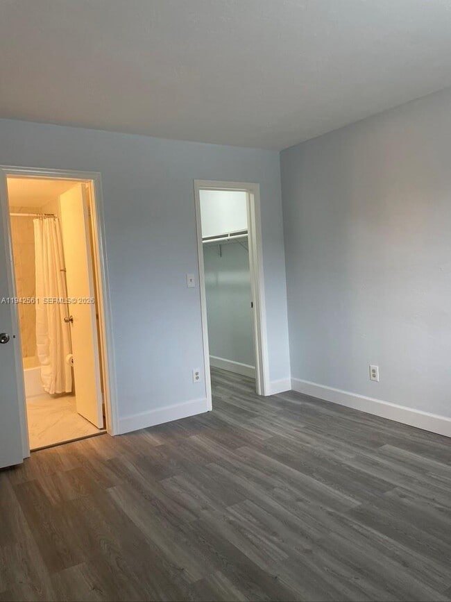 Foto del edificio - 8701 SW 141st St