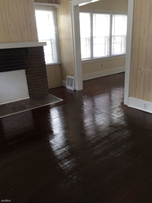 Building Photo - 5 br, 2 bath House - 417 Eldred St