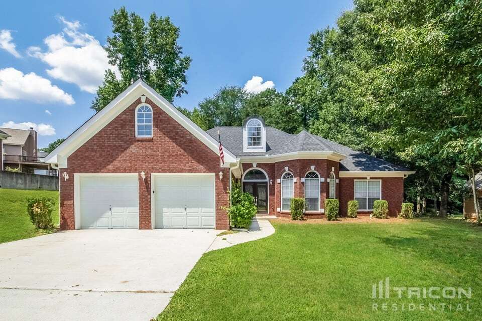 Foto principal - 325 Wisteria Blvd