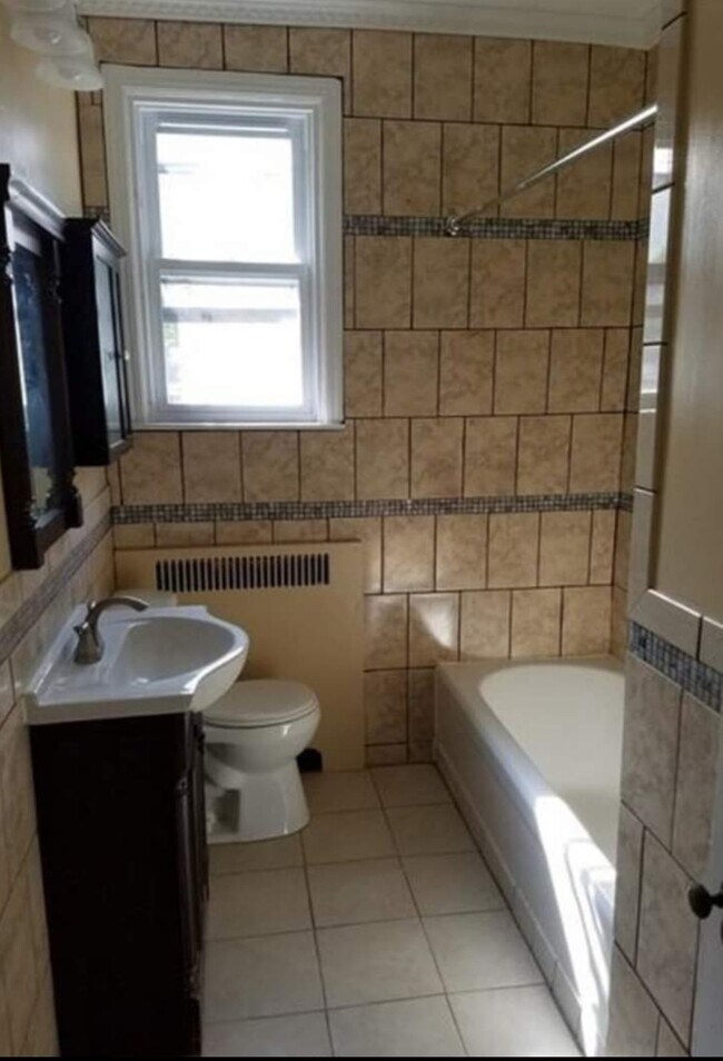 Foto del edificio - 3213 Dorchester Rd