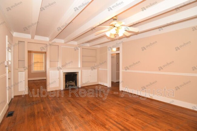 Building Photo - 3037 Wrightsboro Rd