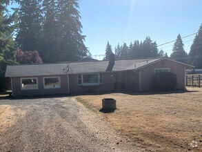 Building Photo - 7149 Meridian Rd SE