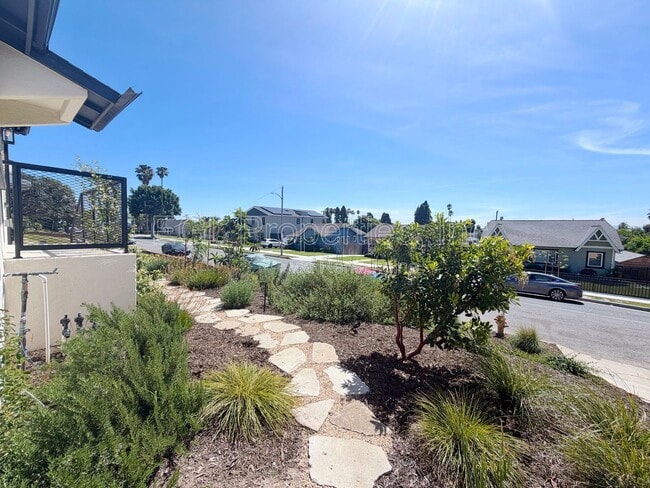 Building Photo - 4239 W 64th St